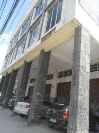 Imagem Edifício Residencial para Alugar, 2.000 m² em Encruzilhada - Recife