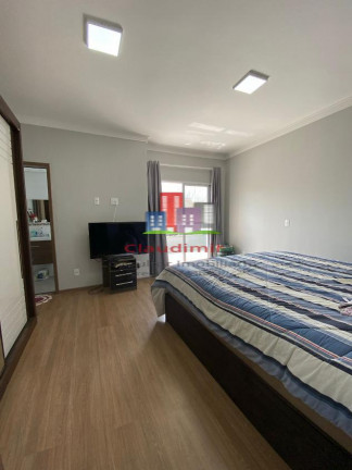 Imagem Sobrado com 4 Quartos à Venda, 284 m² em Campestre - Santo André
