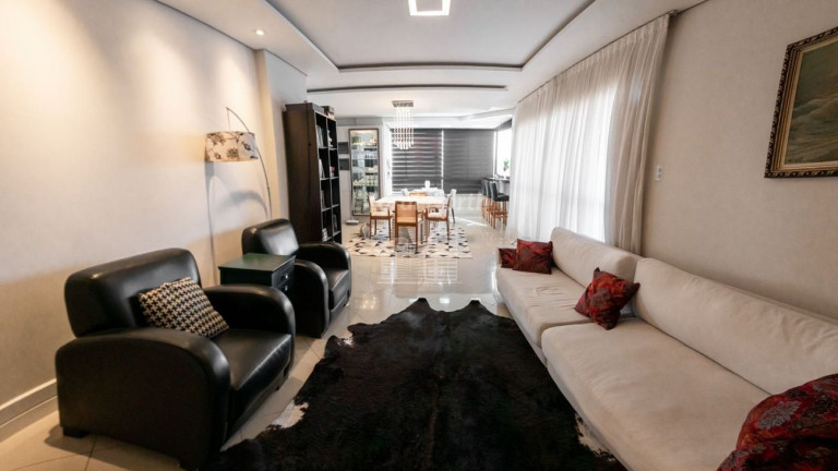 Imagem Apartamento com 4 Quartos à Venda, 280 m² em Centro - Itajaí