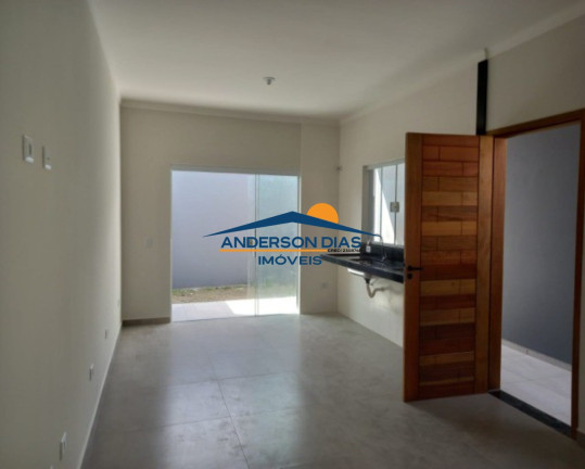 Imagem Casa com 2 Quartos à Venda, 65 m² em Balneário Dos Golfinhos - Caraguatatuba