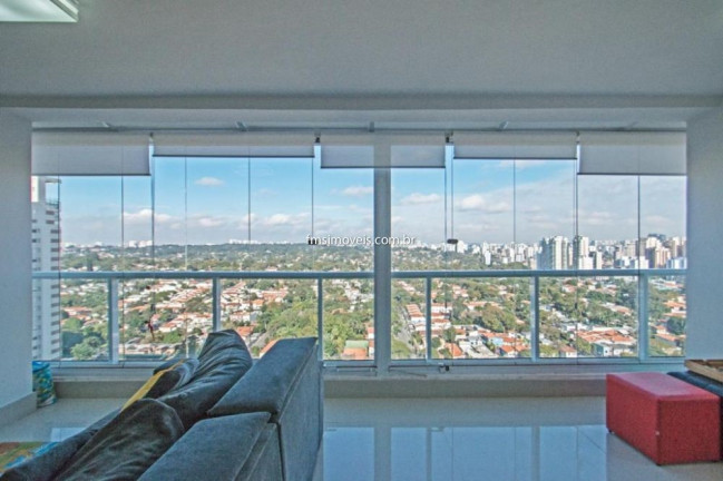 Imóvel com 2 Quartos à Venda, 130 m² em Campo Belo - São Paulo