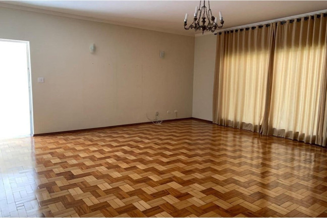 Casa com 5 Quartos à Venda,  em Vila Maria Alta - São Paulo