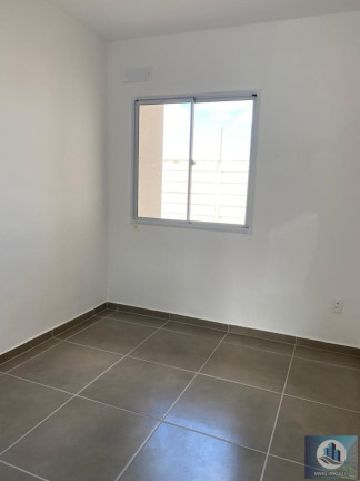Imagem Casa de Condomínio com 2 Quartos para Alugar, 73 m² em Três Vendas - Pelotas
