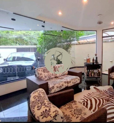 Imagem Sobrado com 3 Quartos à Venda, 250 m² em Jose Menino - Santos
