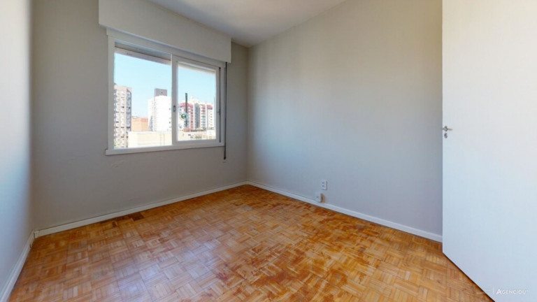 Imagem Imóvel com 2 Quartos à Venda, 74 m² em Menino Deus - Porto Alegre Imagem Imóvel com 2 Quartos à Venda, 74 m² em Menino Deus - Porto Alegre