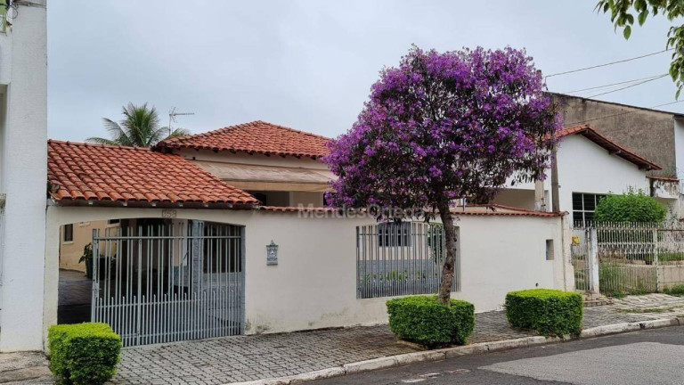 Imagem Casa com 3 Quartos para Alugar, 300 m² em Jardim Astro - Sorocaba Imagem Casa com 3 Quartos para Alugar, 300 m² em Jardim Astro - Sorocaba