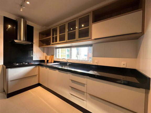 Imagem Apartamento com 3 Quartos à Venda, 110 m² em Centro - Balneário Camboriú Imagem Apartamento com 3 Quartos à Venda, 110 m² em Centro - Balneário Camboriú