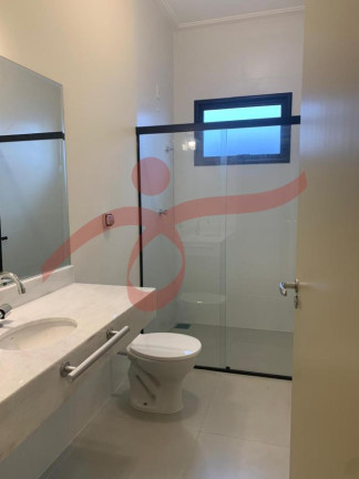 Imagem Casa com 3 Quartos à Venda, 300 m² em Piracangaguá - Taubaté Imagem Casa com 3 Quartos à Venda, 300 m² em Piracangaguá - Taubaté