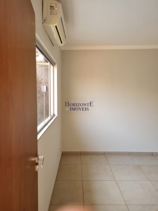 Imagem Casa com 3 Quartos à Venda, 196 m² em São Francisco - Campo Grande Imagem Casa com 3 Quartos à Venda, 196 m² em São Francisco - Campo Grande