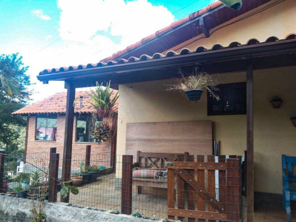 Imagem Casa com 3 Quartos à Venda, 137 m² em Albuquerque - Teresópolis Imagem Casa com 3 Quartos à Venda, 137 m² em Albuquerque - Teresópolis