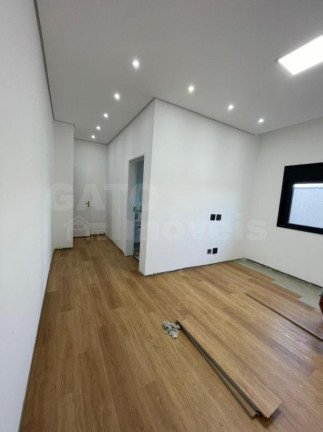 Imagem Casa com 3 Quartos à Venda, 320 m² em Tamboré - Santana De Parnaíba Imagem Casa com 3 Quartos à Venda, 320 m² em Tamboré - Santana De Parnaíba