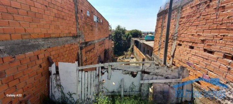 Terreno à Venda, 150 m² em Parque Suburbano - Itapevi
