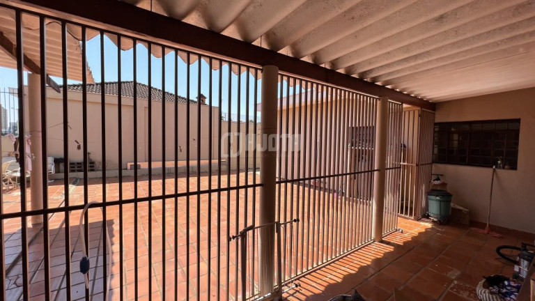 Imagem Casa com 3 Quartos à Venda, 205 m² em Centro - São José Do Rio Preto Imagem Casa com 3 Quartos à Venda, 205 m² em Centro - São José Do Rio Preto