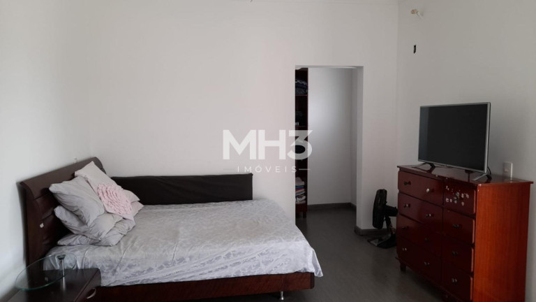 Imagem Sobrado com 4 Quartos à Venda, 303 m² em Jardim Dos Oliveiras - Campinas