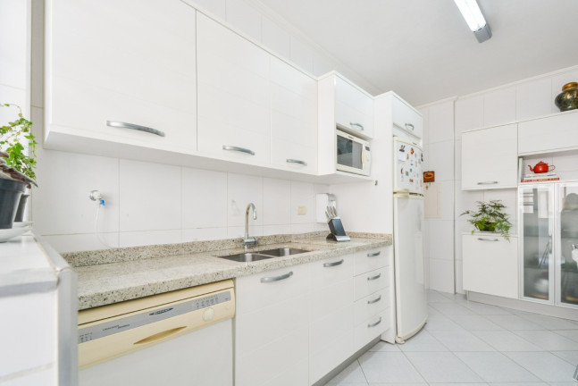 Imagem Apartamento com 3 Quartos à Venda, 145 m² em Itaim Bibi - São Paulo