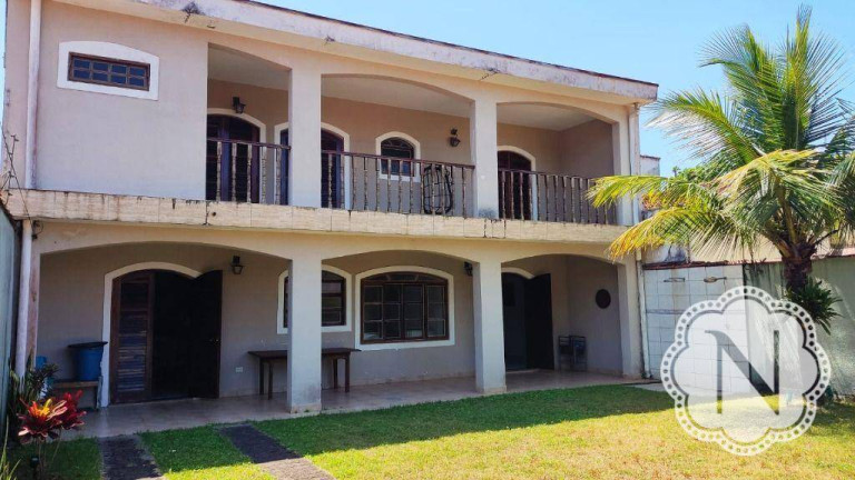 Sobrado com 4 Quartos para Alugar, 253 m² em Savoy - Itanhaém