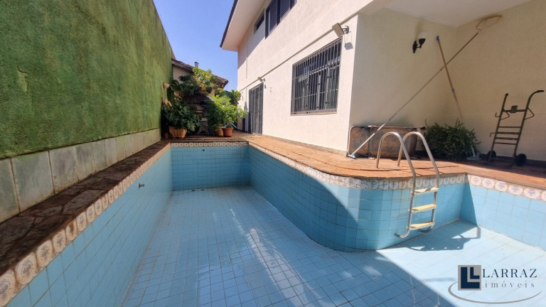 Imagem Casa com 5 Quartos à Venda, 459 m² em Ribeirânia - Ribeirão Preto Imagem Casa com 5 Quartos à Venda, 459 m² em Ribeirânia - Ribeirão Preto