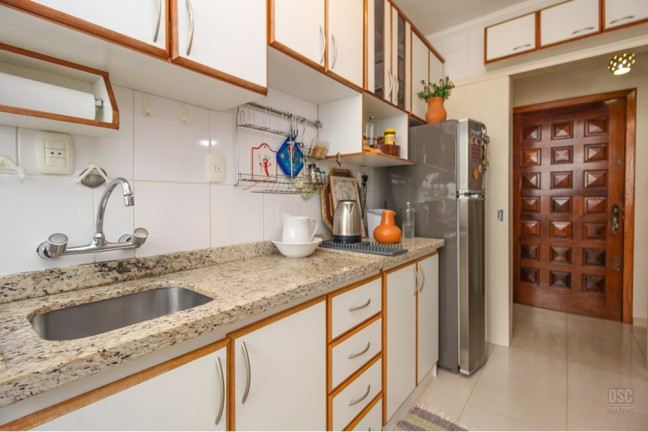 Imagem Imóvel com 3 Quartos à Venda, 79 m² em Cristal - Porto Alegre