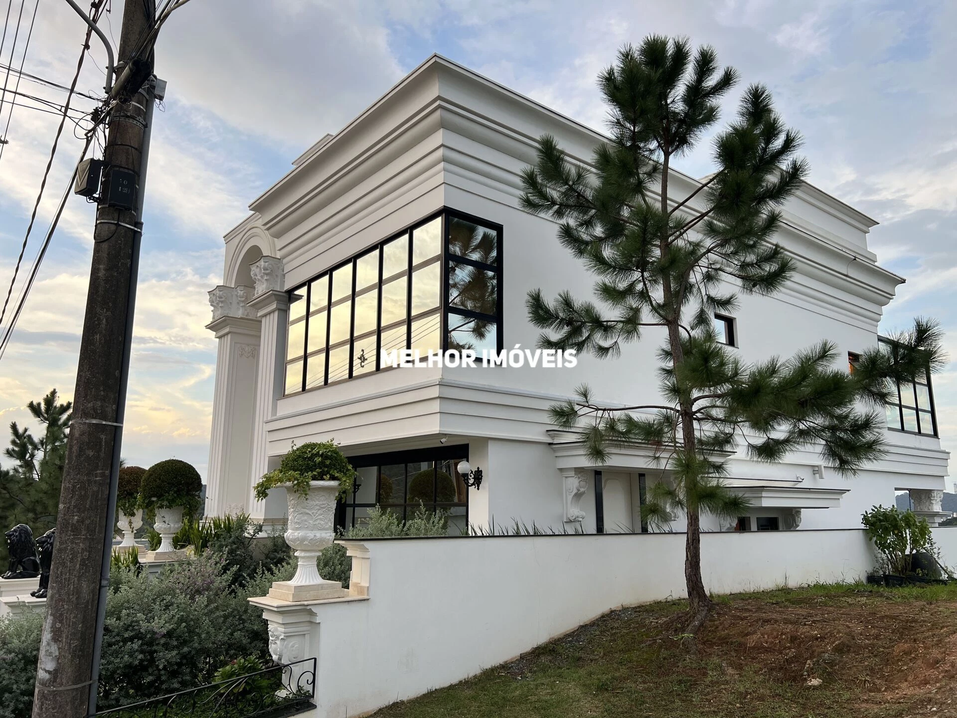 Imagem Casa de Condomínio com 4 Quartos à Venda, 343 m² em Centro - Camboriú