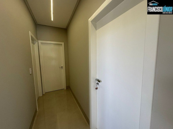 Imagem Casa com 4 Quartos à Venda, 450 m² em Condomínio Do Lago - Goiânia Imagem Casa com 4 Quartos à Venda, 450 m² em Condomínio Do Lago - Goiânia