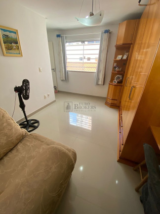 Imagem Sobrado com 3 Quartos à Venda, 252 m² em Centro - Balneário Camboriú Imagem Sobrado com 3 Quartos à Venda, 252 m² em Centro - Balneário Camboriú