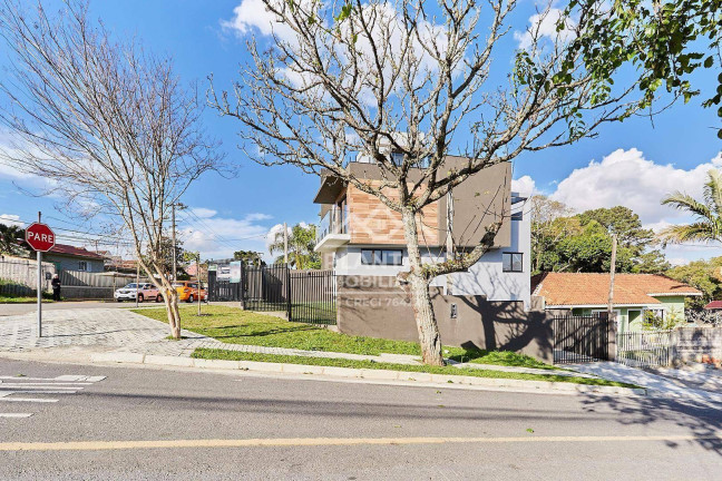 Imagem Sobrado com 3 Quartos à Venda, 176 m² em Abranches - Curitiba Imagem Sobrado com 3 Quartos à Venda, 176 m² em Abranches - Curitiba