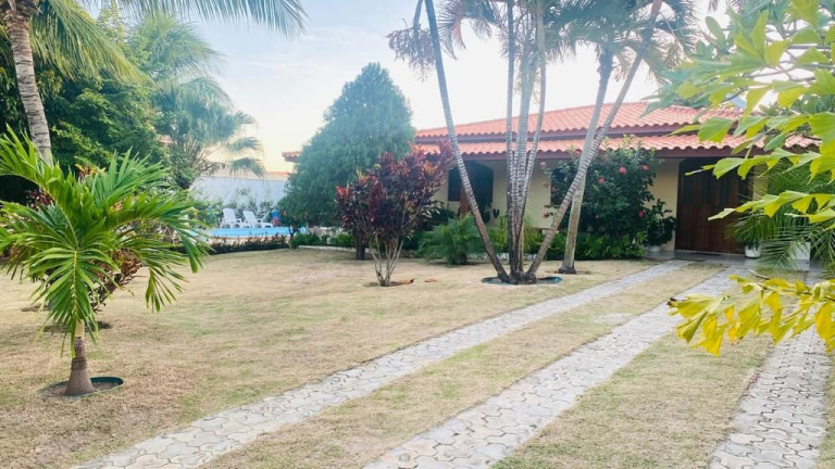 Imagem Casa com 5 Quartos à Venda, 350 m² em Barra Do Jacuípe - Camaçari