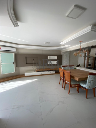 Imagem Apartamento com 3 Quartos à Venda, 143 m² em Canto - Florianópolis
