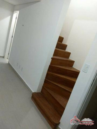 Imagem Casa de Condomínio com 2 Quartos à Venda, 56 m² em Jardim Colônia - Jacareí