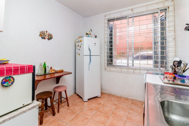 Imagem Imóvel com 4 Quartos à Venda, 74 m² em Petrópolis - Porto Alegre