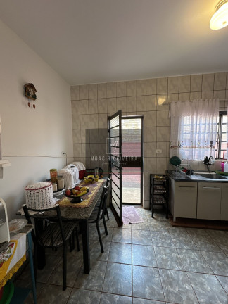 Imagem Casa com 3 Quartos à Venda, 240 m² em Vila São Silvestre - Ourinhos Imagem Casa com 3 Quartos à Venda, 240 m² em Vila São Silvestre - Ourinhos