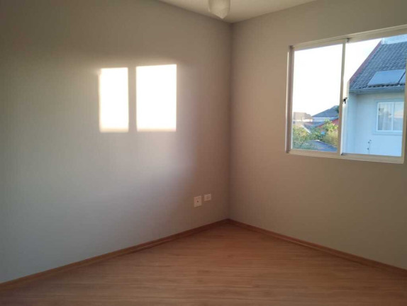 Imagem Casa com 3 Quartos à Venda, 170 m² em Boqueirão - Curitiba Imagem Casa com 3 Quartos à Venda, 170 m² em Boqueirão - Curitiba