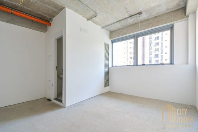Sala Comercial à Venda, 22 m² em Moema - São Paulo