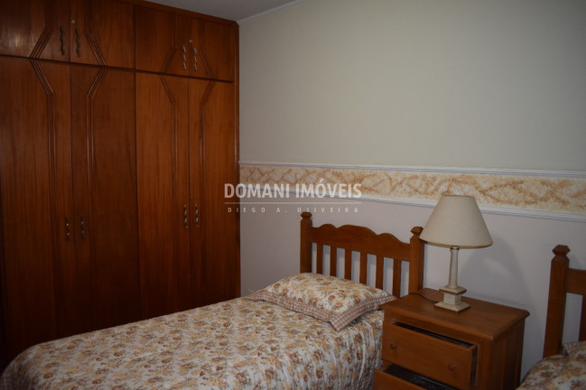 Imagem Imóvel com 4 Quartos à Venda, 300 m² em Região De Capivari - Campos Do Jordão Imagem Imóvel com 4 Quartos à Venda, 300 m² em Região De Capivari - Campos Do Jordão