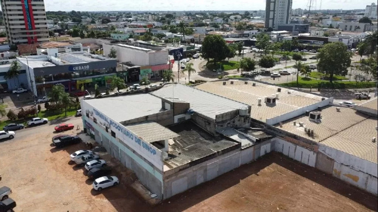 Imagem Galpão à Venda, 1.300 m² em Centro - Sinop Imagem Galpão à Venda, 1.300 m² em Centro - Sinop