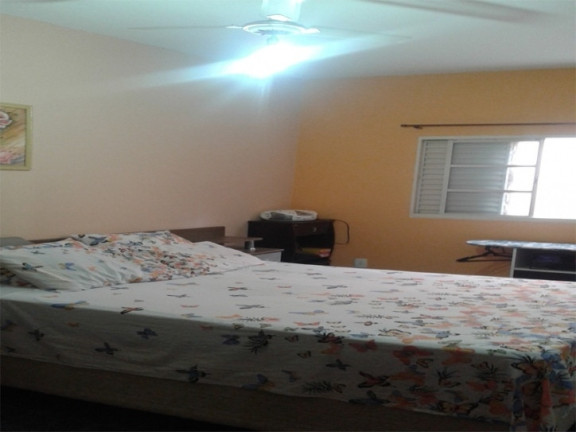 Imagem Sobrado com 1 Quarto à Venda, 140 m² em Pq. Dos Principes - Jacareí Imagem Sobrado com 1 Quarto à Venda, 140 m² em Pq. Dos Principes - Jacareí