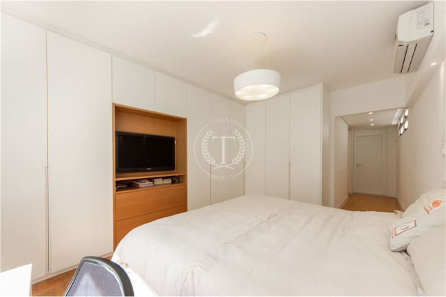 Imagem Apartamento com 3 Quartos à Venda, 198 m² em Itaim Bibi - São Paulo