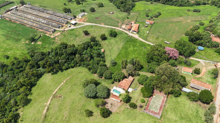 Imagem Chácara com 3 Quartos à Venda, 504 m² em Cercadinho - Alambari Imagem Chácara com 3 Quartos à Venda, 504 m² em Cercadinho - Alambari