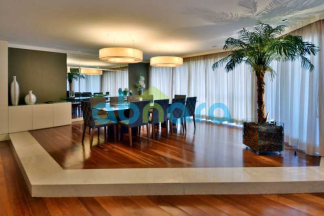 Imagem Apartamento com 4 Quartos à Venda, 600 m² em Copacabana - Rio De Janeiro Imagem Apartamento com 4 Quartos à Venda, 600 m² em Copacabana - Rio De Janeiro