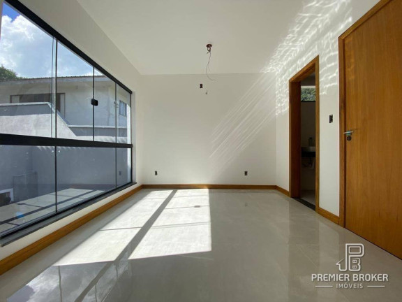Imagem Casa com 3 Quartos à Venda, 105 m² em Alto - Teresópolis