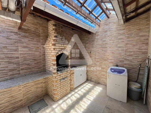 Imagem Casa com 6 Quartos à Venda, 200 m² em Cabo Frio