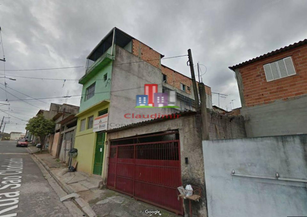 Imagem Sobrado à Venda, em Cidade Tiradentes - São Paulo Imagem Sobrado à Venda, em Cidade Tiradentes - São Paulo