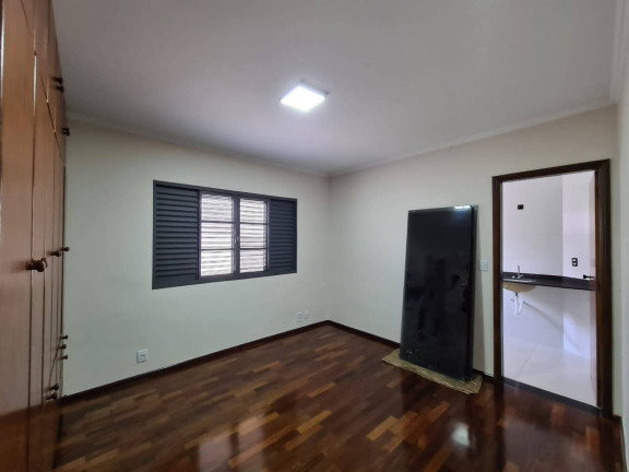 Imagem Casa com 3 Quartos à Venda, 400 m² em Madureira - Bauru