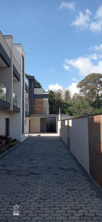 Imagem Sobrado com 3 Quartos à Venda, 165 m² em Bom Retiro - Curitiba