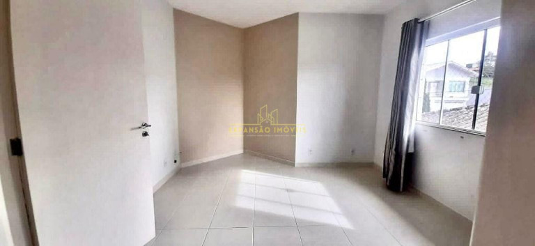 Imagem Casa com 3 Quartos à Venda, 284 m² em Pedra Branca - Palhoça Imagem Casa com 3 Quartos à Venda, 284 m² em Pedra Branca - Palhoça