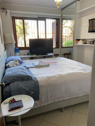 Imagem Casa com 4 Quartos à Venda, 275 m² em Nossa Senhora De Fátima - Santa Maria Imagem Casa com 4 Quartos à Venda, 275 m² em Nossa Senhora De Fátima - Santa Maria