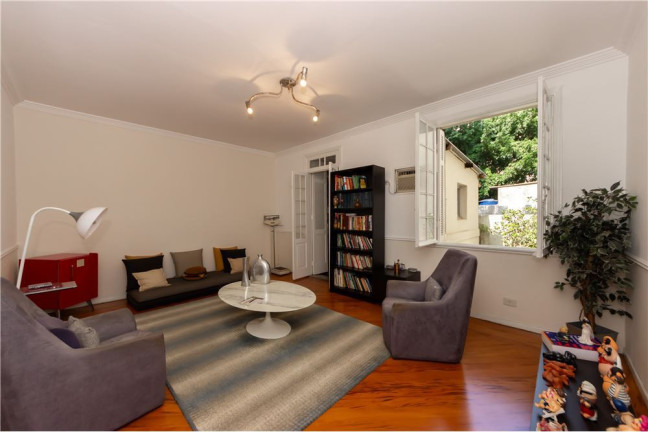 Imagem Casa com 6 Quartos à Venda, 220 m² em Jardim Paulista - São Paulo