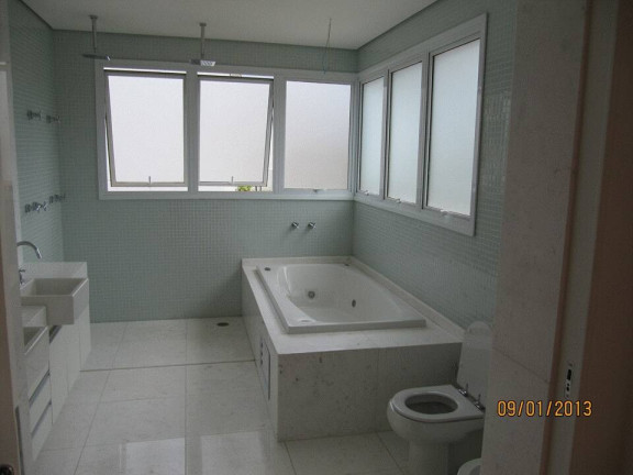 Imagem Casa com 4 Quartos para Alugar, 528 m² em Cidade Tamboré - Santana De Parnaíba Imagem Casa com 4 Quartos para Alugar, 528 m² em Cidade Tamboré - Santana De Parnaíba