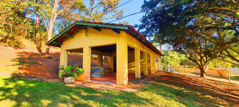 Imóvel com 2 Quartos à Venda, 3.608 m² em Estância Santa Maria Do Laranjal - Atibaia