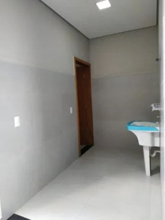 Imagem Casa de Condomínio com 3 Quartos à Venda, 170 m² em Bairro Do Grama - Caçapava Imagem Casa de Condomínio com 3 Quartos à Venda, 170 m² em Bairro Do Grama - Caçapava